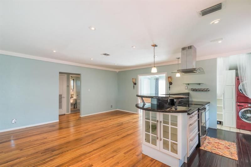 415 NE 8th Avenue, Fort Lauderdale, FL 33301 Photo
