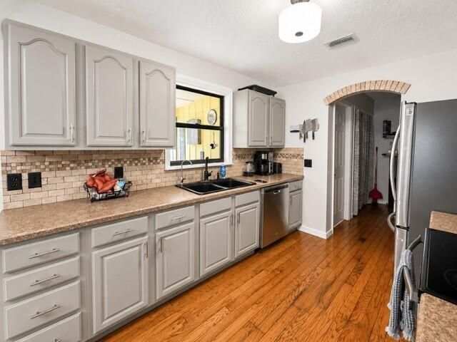 6518 SE Held Court, Stuart, FL 34997 Photo