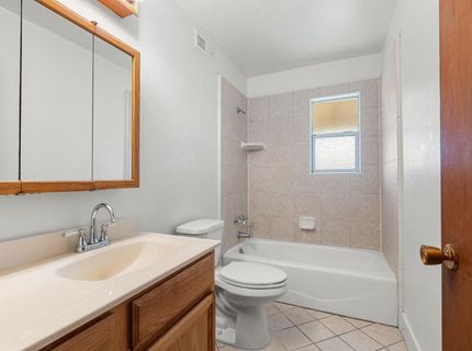 4851 Gibbons Dr, Carmichael, CA 95608 Photo
