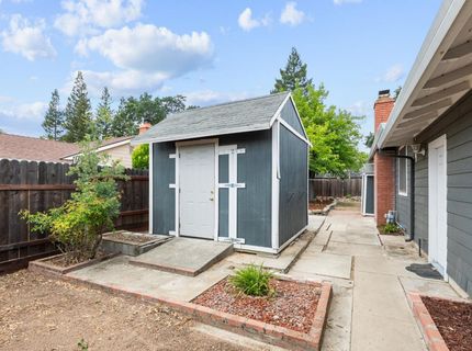 4851 Gibbons Dr, Carmichael, CA 95608 Photo