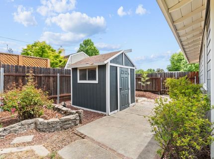 4851 Gibbons Dr, Carmichael, CA 95608 Photo