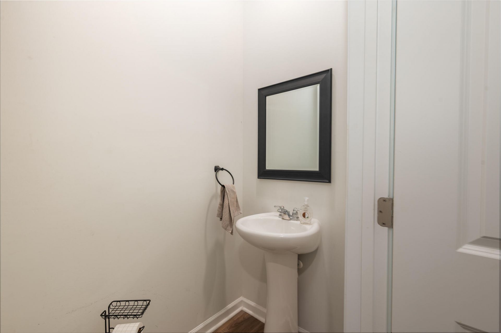 644 Silver Spruce Street Photo 11
