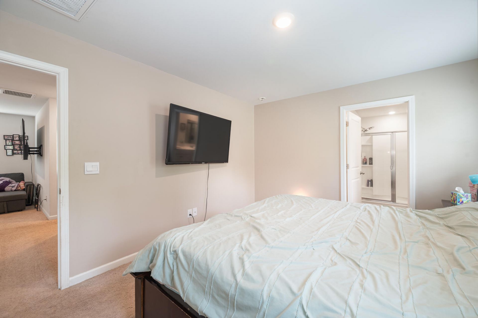 644 Silver Spruce Street Photo 15