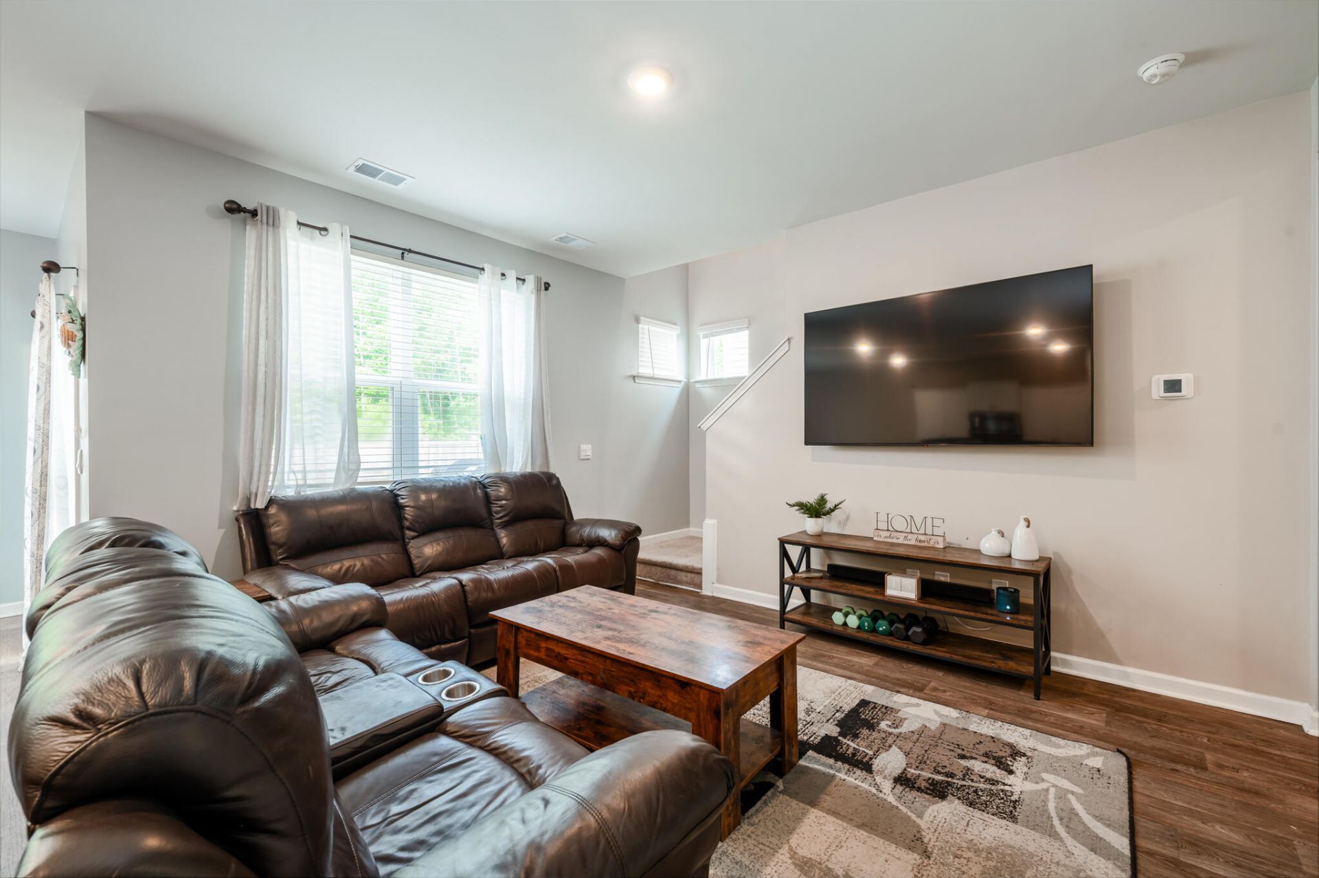 644 Silver Spruce Street Photo 6