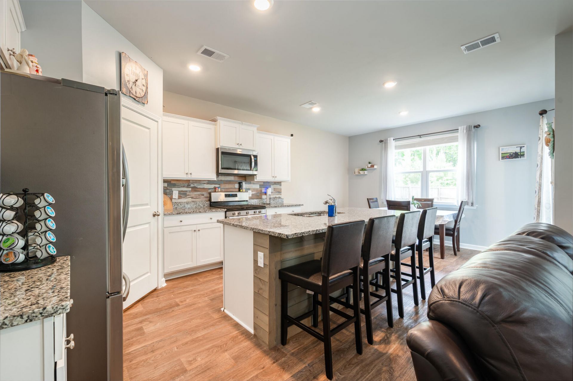 644 Silver Spruce Street Photo 7