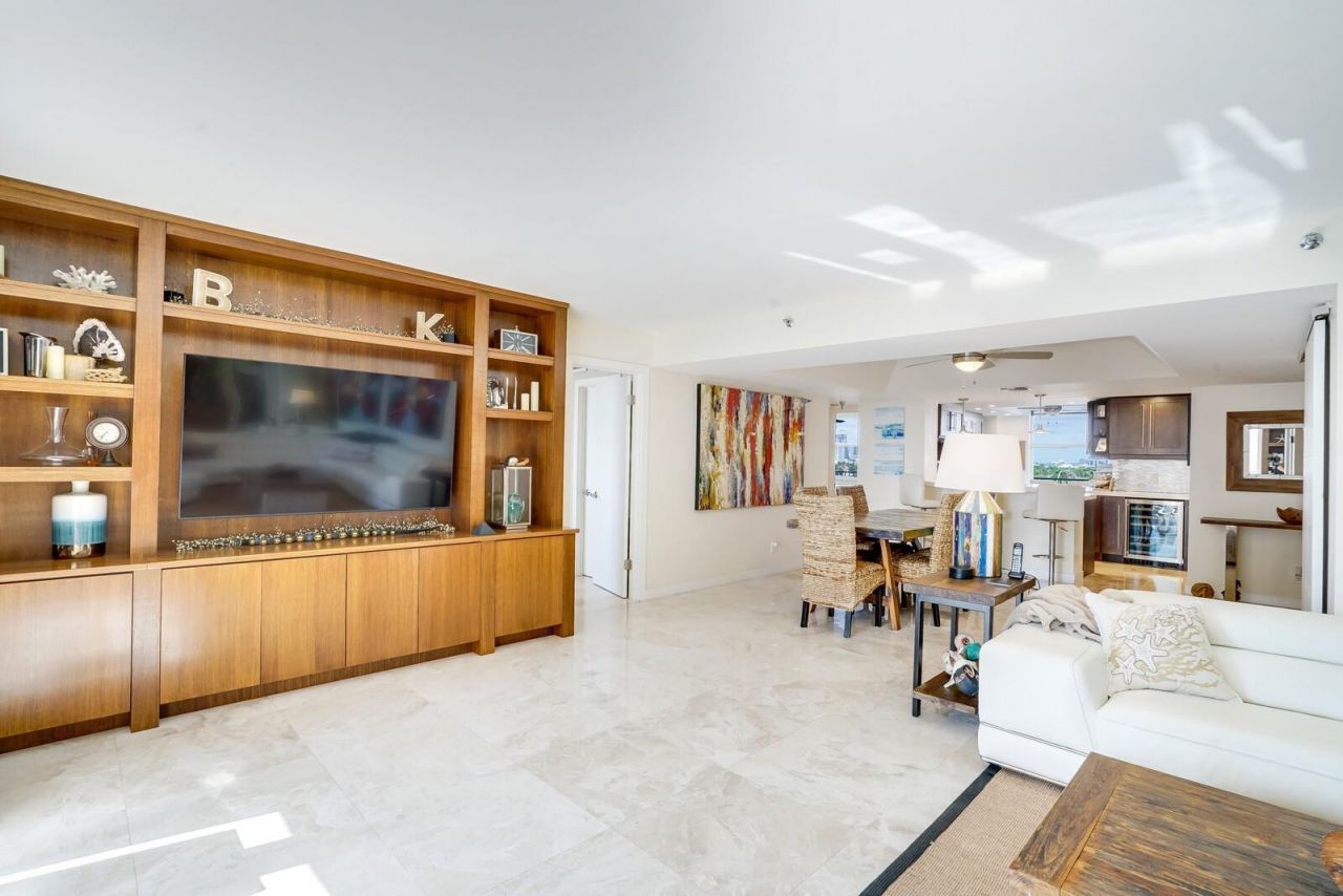 77 S Birch Road, Unit 8c, Fort Lauderdale, FL 33316 Photo