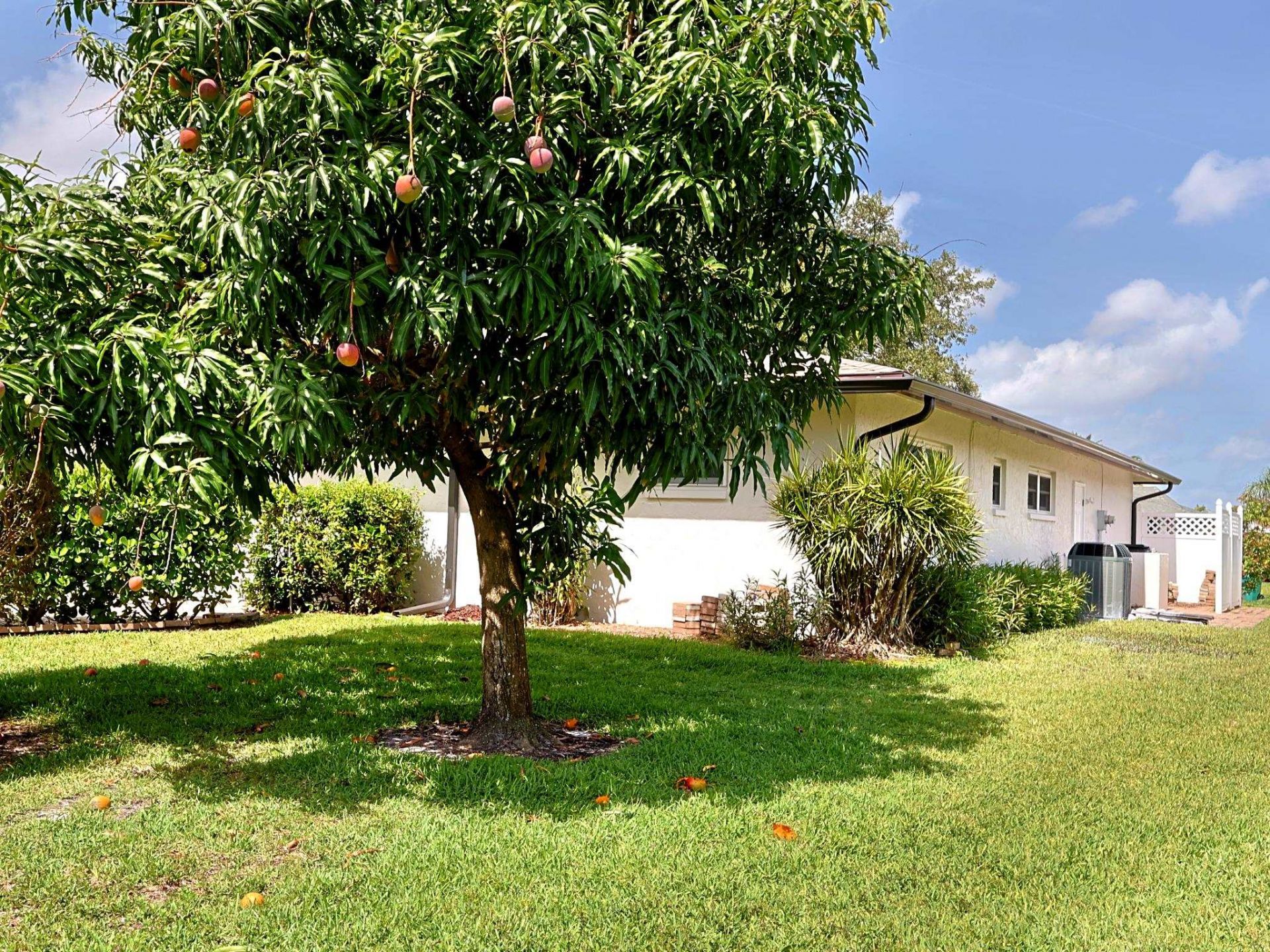 5416 Brandy Cir E, Fort Myers, FL 33919 Photo