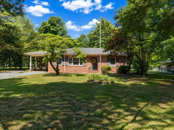 610 Beach Road, WHITE STONE, VA 22578