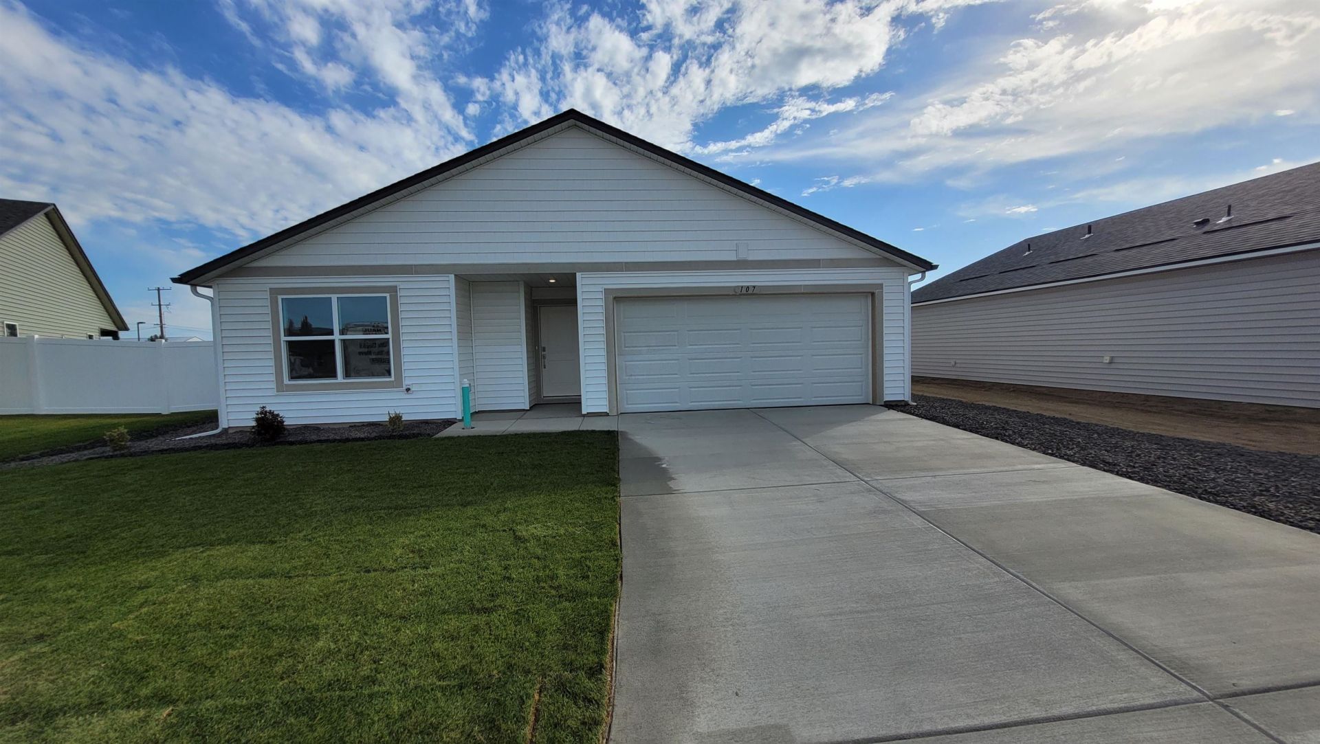 1013 E L St, Deer Park, WA 99006 Main Photo