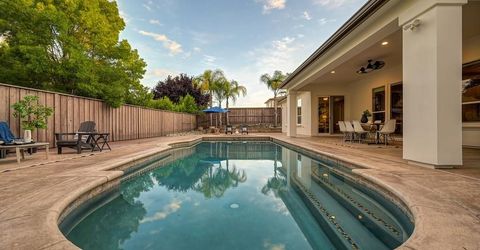 640 Russell Dr, Folsom, CA 95630 Photo