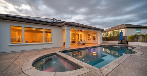 640 Russell Dr, Folsom, CA 95630 Photo