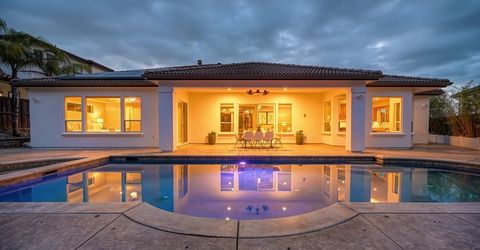 640 Russell Dr, Folsom, CA 95630 Photo