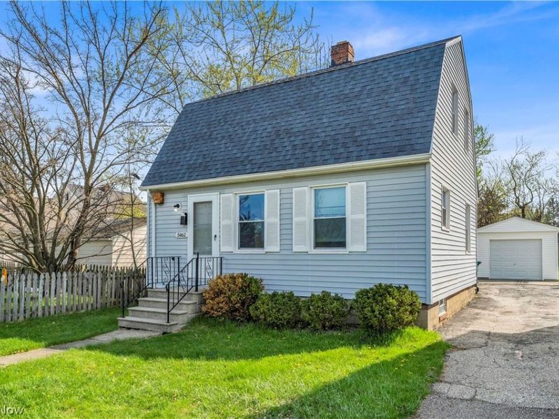 5461 Clement Avenue, Maple Heights, OH 44137 Photo 2