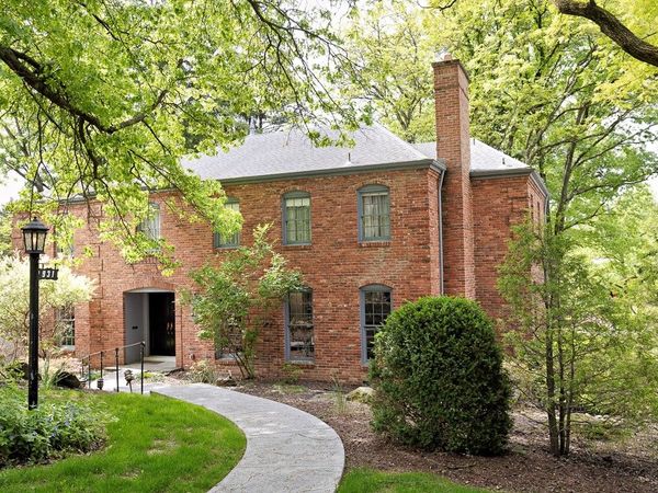 931 Valleyview, Pittsburgh, PA 15243