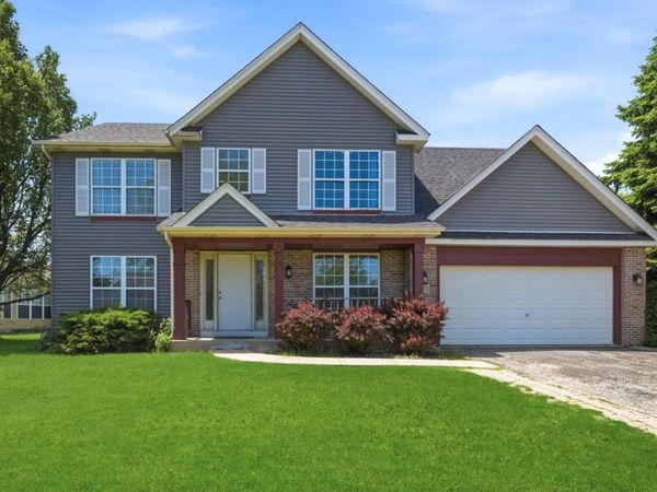 225 Parkside Lane , Oswego, IL 60543