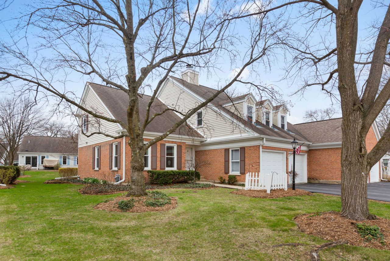 803 Willow Hills Lane , Prospect Heights, IL 60070 Main Photo