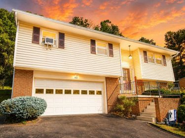 812 N COALTER ST, STAUNTON, VA 24401