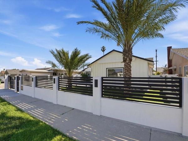 7737 Bellaire Avenue, North Hollywood, CA 91605