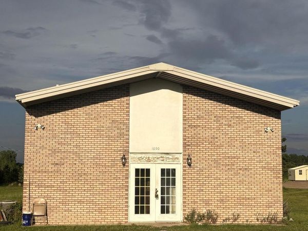1090 County Road 833 , Guntown, MS 38849