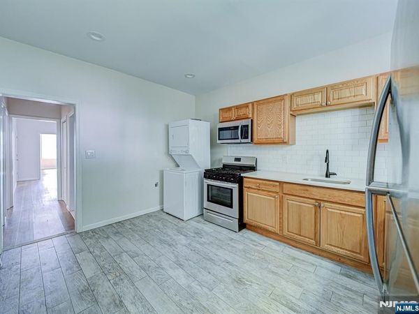 193 Clerk Street, JERSEY CITY, NJ 07305