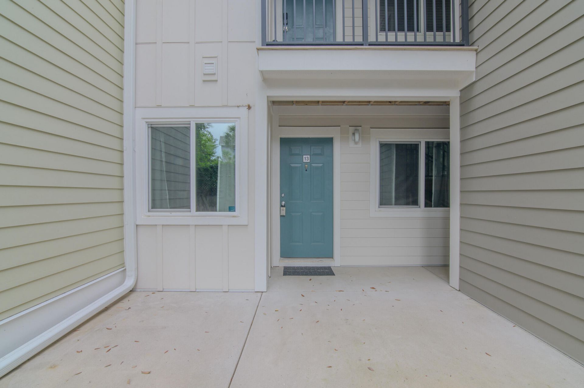 266 Alexandra Drive Photo 17