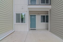 266 Alexandra Drive photo 4
