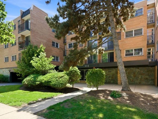 333 S EAST Avenue, Unit 306, Oak Park, IL 60302