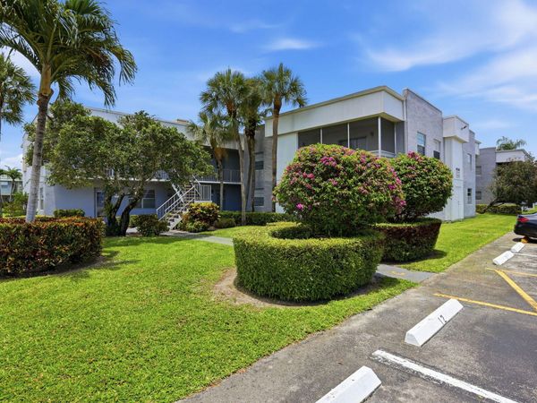 100 Flanders, Delray Beach, FL 33484