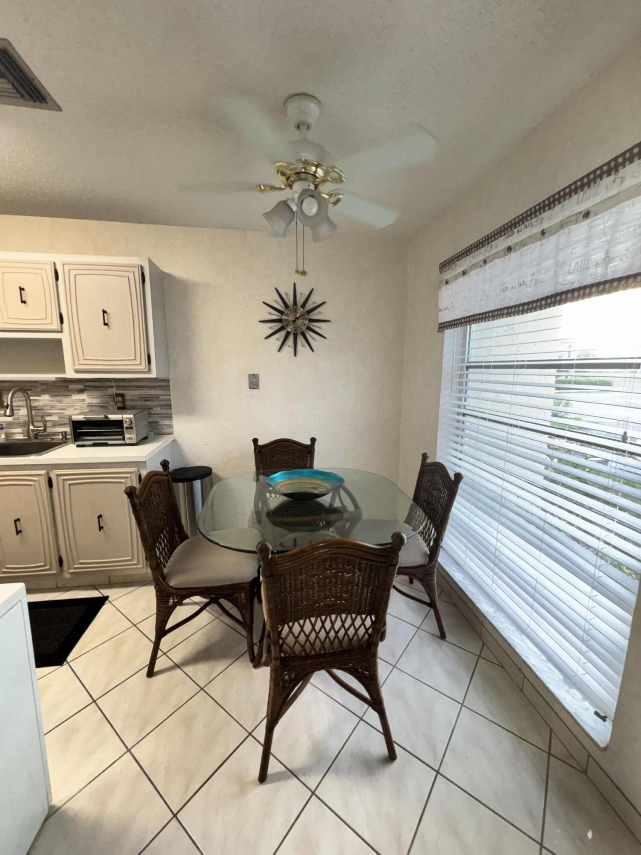 13731 Flora Place, Unit C, Delray Beach, FL 33484 Photo