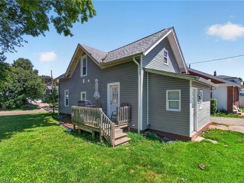1303 Tremont Avenue SW, Massillon, OH 44647 Photo 3