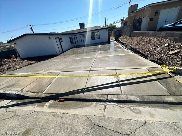 3182 Palmdale Street, Las Vegas, NV 89121