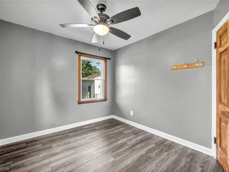208 Longfellow Street, Elyria, OH 44035 Photo 18