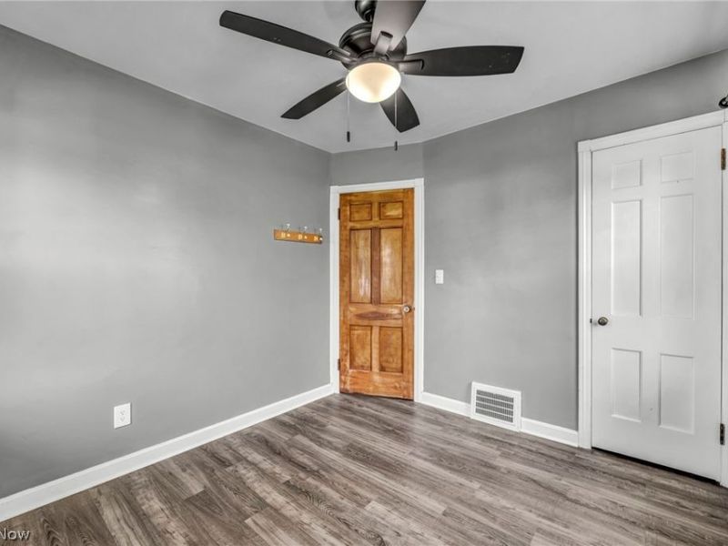 208 Longfellow Street, Elyria, OH 44035 Photo 22