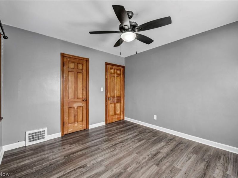 208 Longfellow Street, Elyria, OH 44035 Photo 23