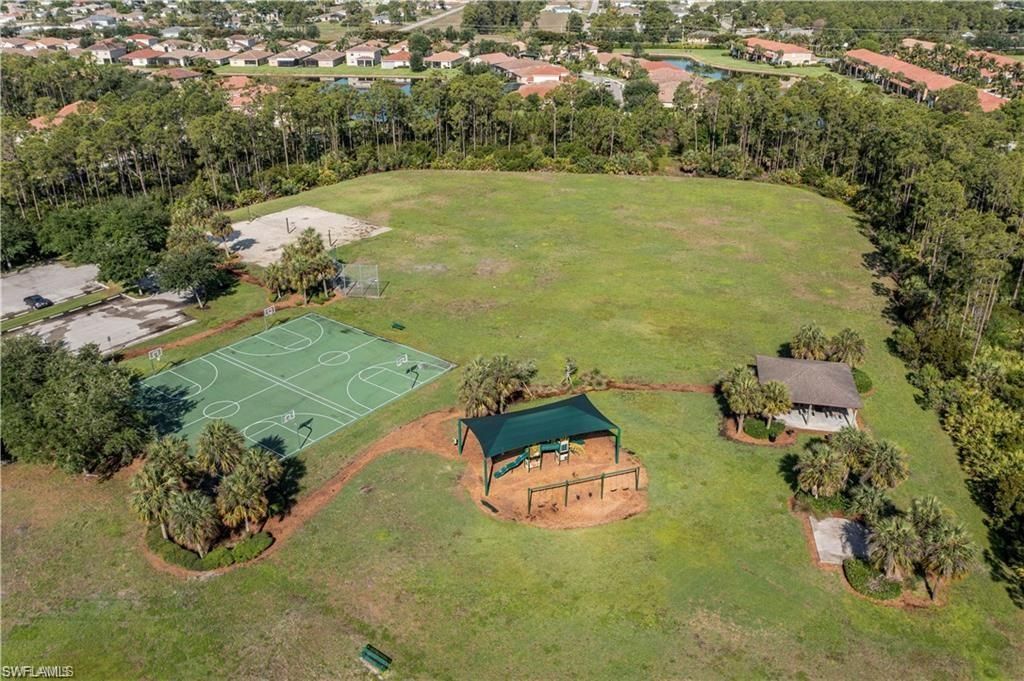 3573 Malagrotta Cir, Cape Coral, FL 33909 Photo
