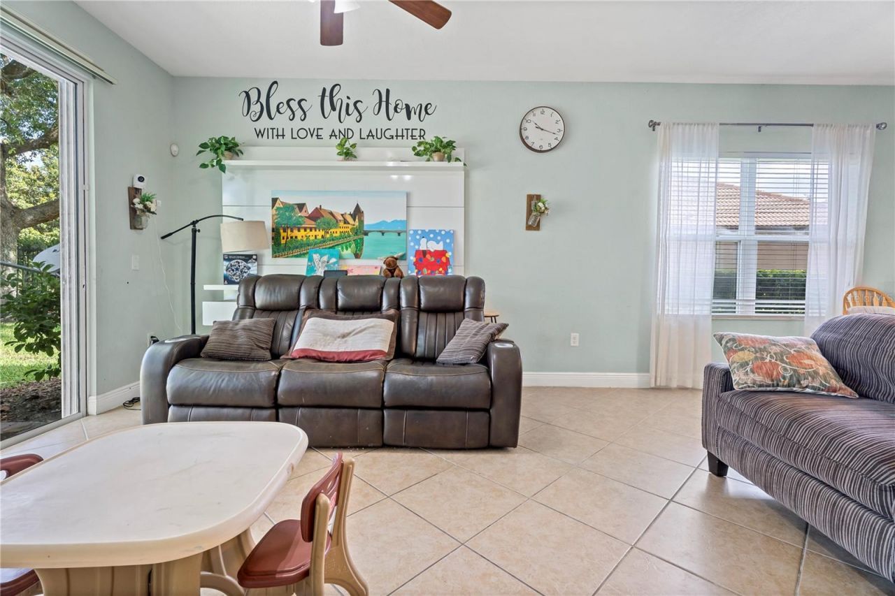 10337 Belfry Circle , Orlando, FL 32832 Photo