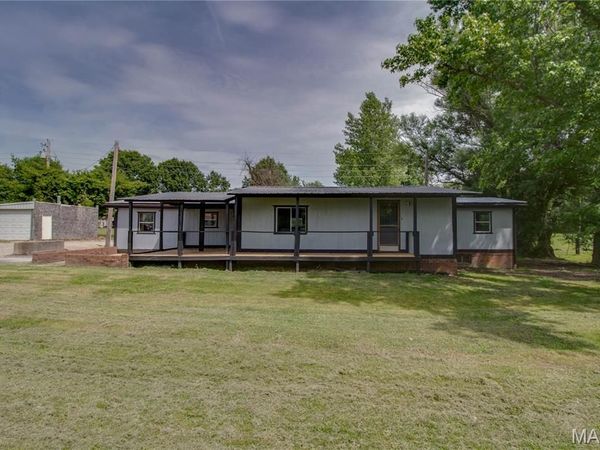 30396 Domino Lane, Godfrey, IL 62035