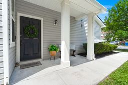 8815 Shadowglen Drive photo 4