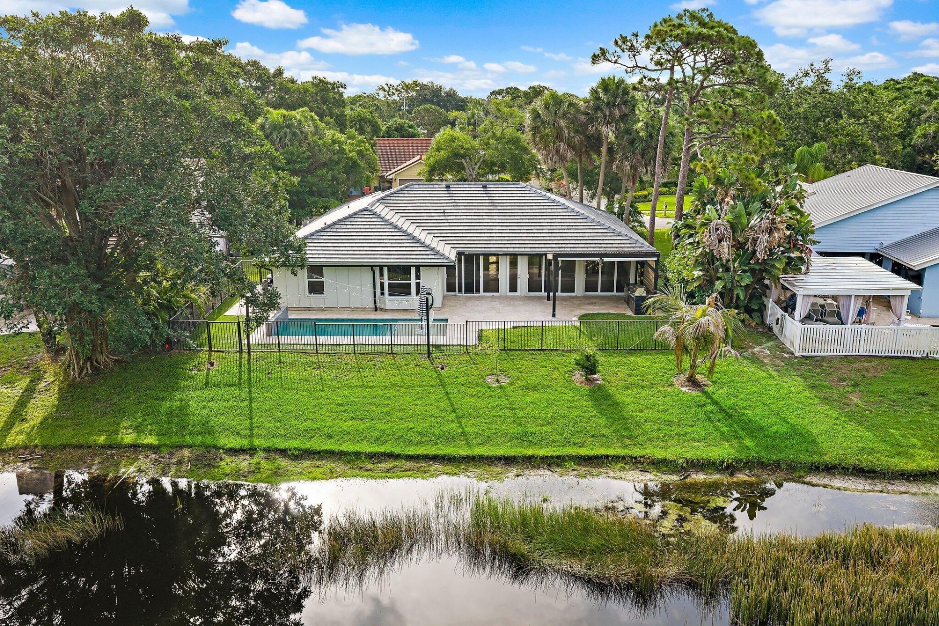 18169 Lake Bend Drive, Jupiter, FL 33458 Photo