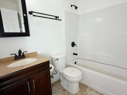 5927 Lemon Park Way, Sacramento, CA 95824 Photo