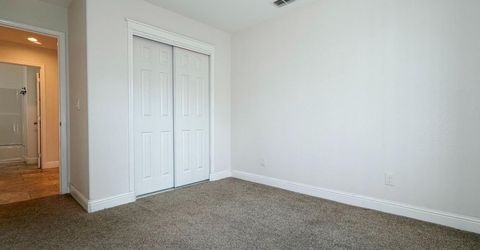 5927 Lemon Park Way, Sacramento, CA 95824 Photo