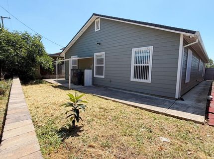 5927 Lemon Park Way, Sacramento, CA 95824 Photo