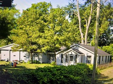 20797 Negaunee Street, Southfield, MI 48033