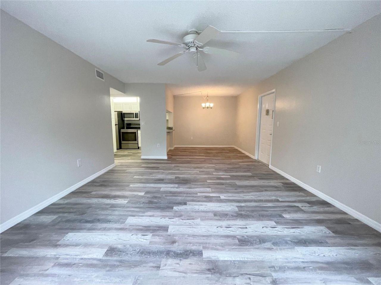 1182 Pine Ridge Circle W, Unit C-2, Tarpon Springs, FL 34688 Photo