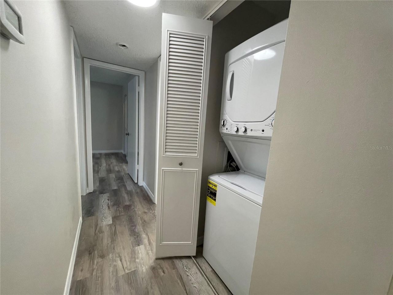 1182 Pine Ridge Circle W, Unit C-2, Tarpon Springs, FL 34688 Photo