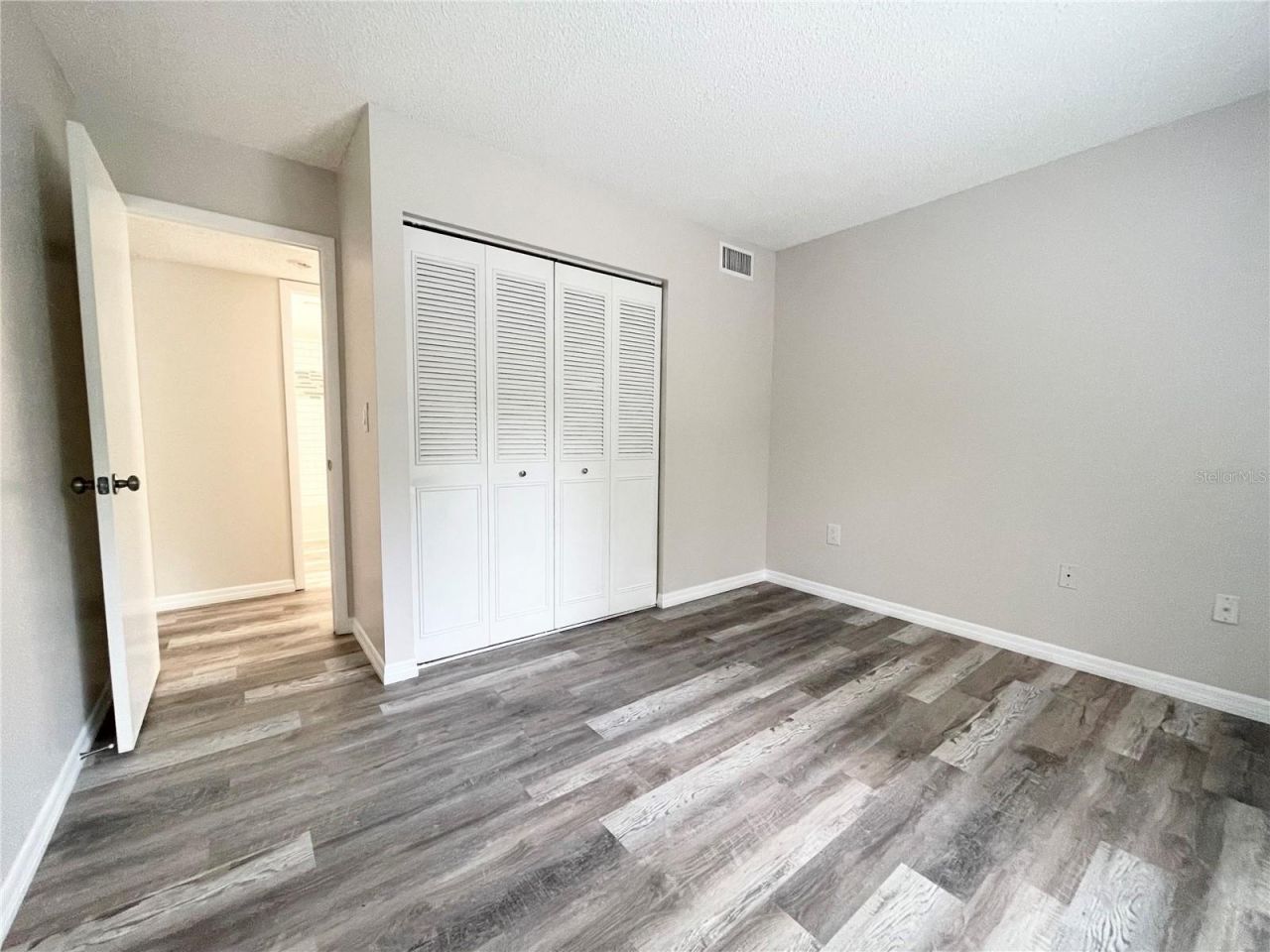 1182 Pine Ridge Circle W, Unit C-2, Tarpon Springs, FL 34688 Photo