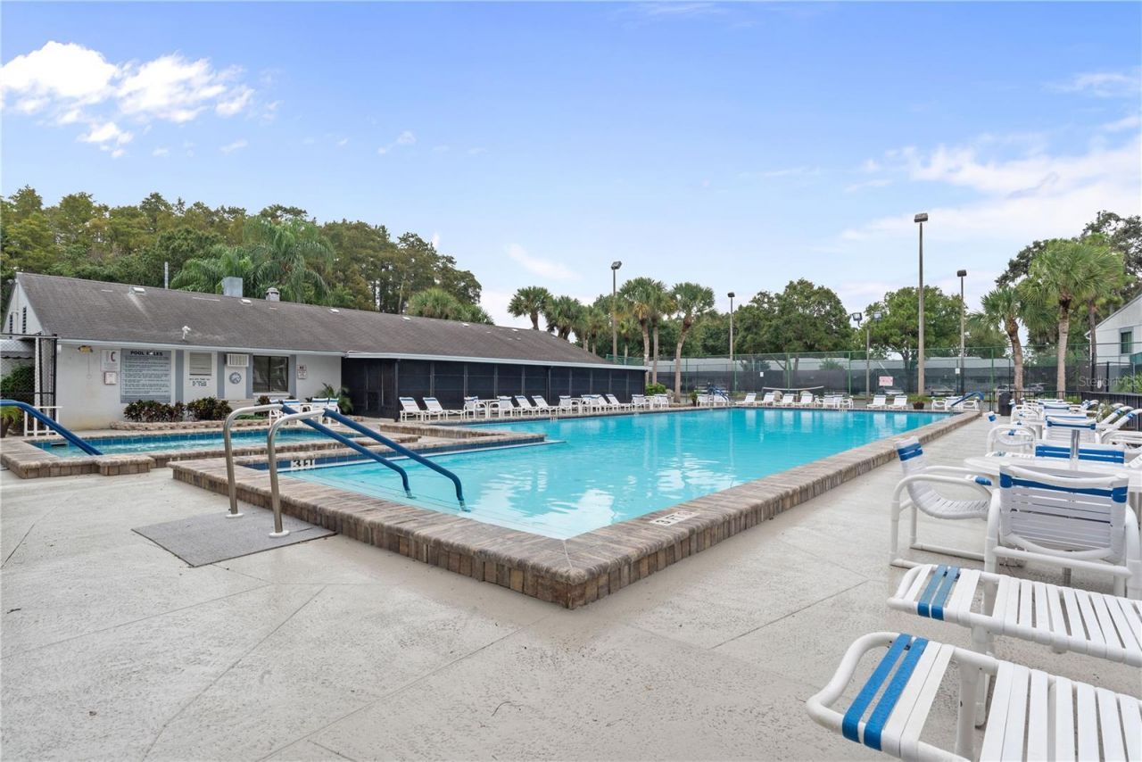 1182 Pine Ridge Circle W, Unit C-2, Tarpon Springs, FL 34688 Photo