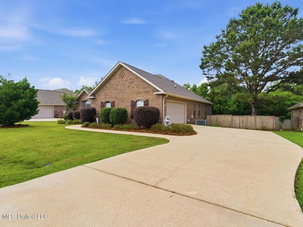98 Sunline Drive, Petal, MS 39465
