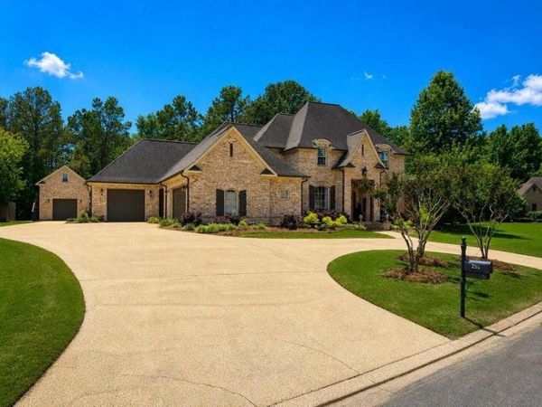 295 N RIDGE DR, Saltillo, MS 38866