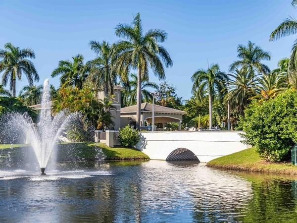 2003 Granada Drive, Unit J2, Coconut Creek, FL 33066